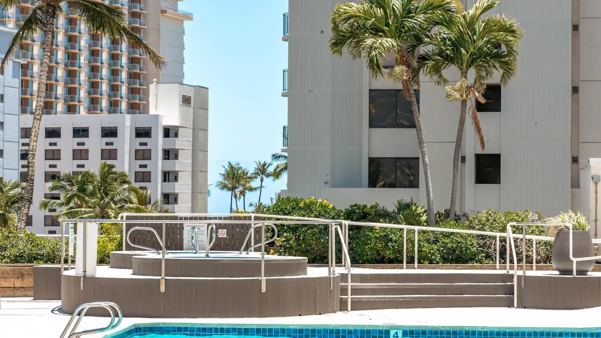 Diamond Head & Ocean View Gem Near Waikiki Beach, Parking'S On Us Honolulu